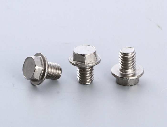 Flange bolts